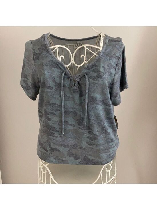 Mudd Tops - 𝅺MUDD short sleeve top